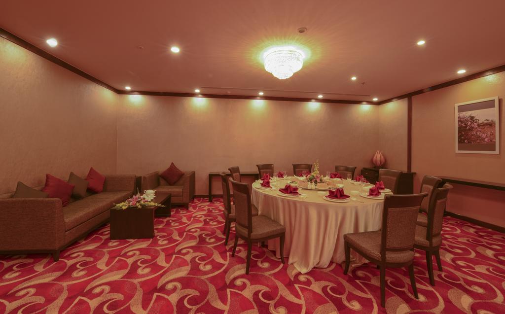Aristo International Hotel Лао Кай Екстериор снимка