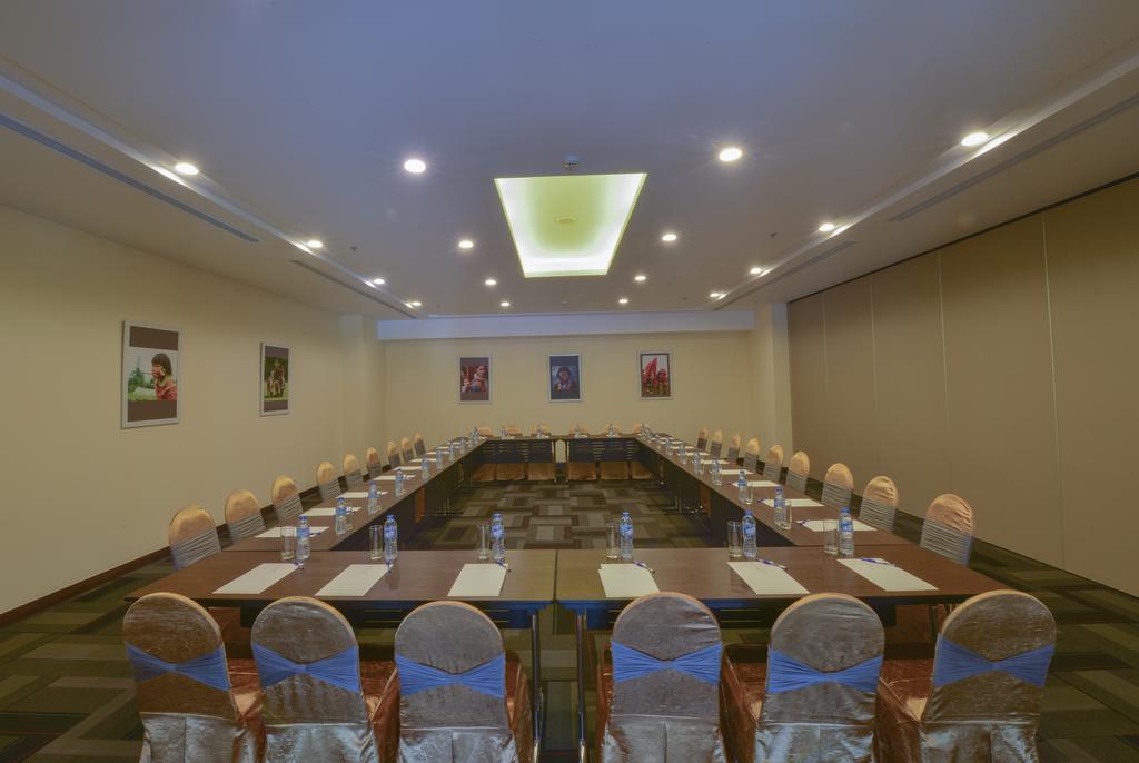 Aristo International Hotel Лао Кай Екстериор снимка