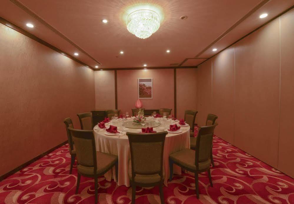 Aristo International Hotel Лао Кай Екстериор снимка