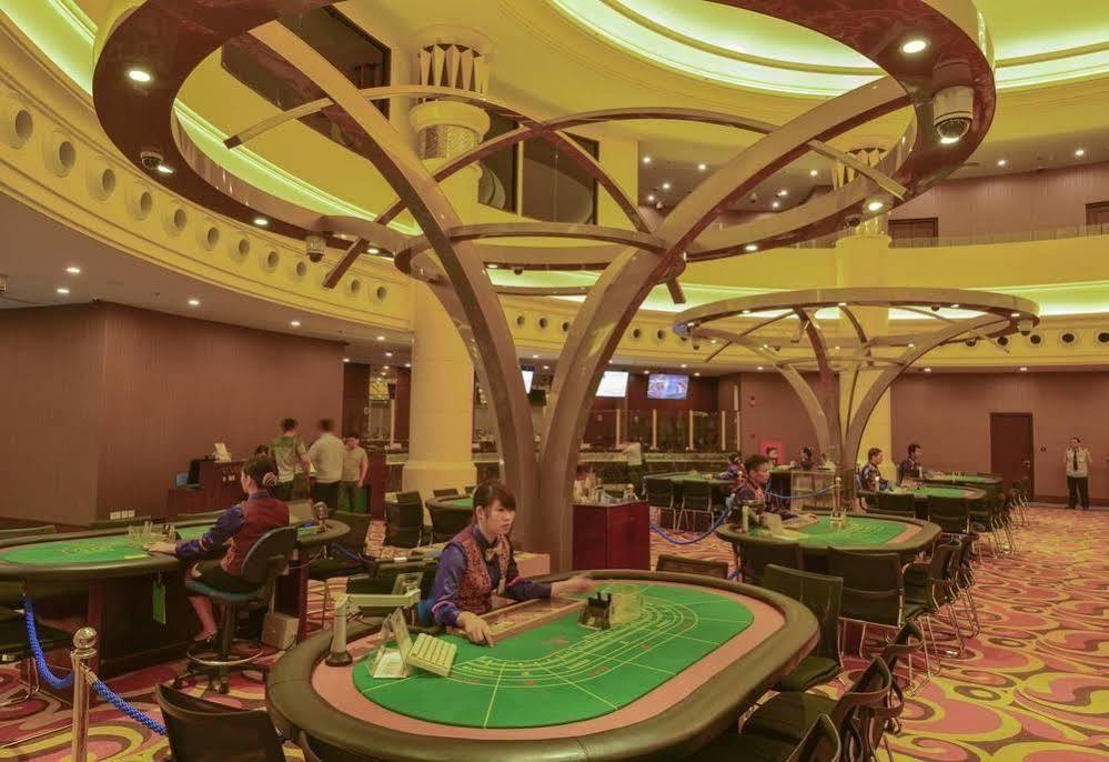 Aristo International Hotel Лао Кай Екстериор снимка